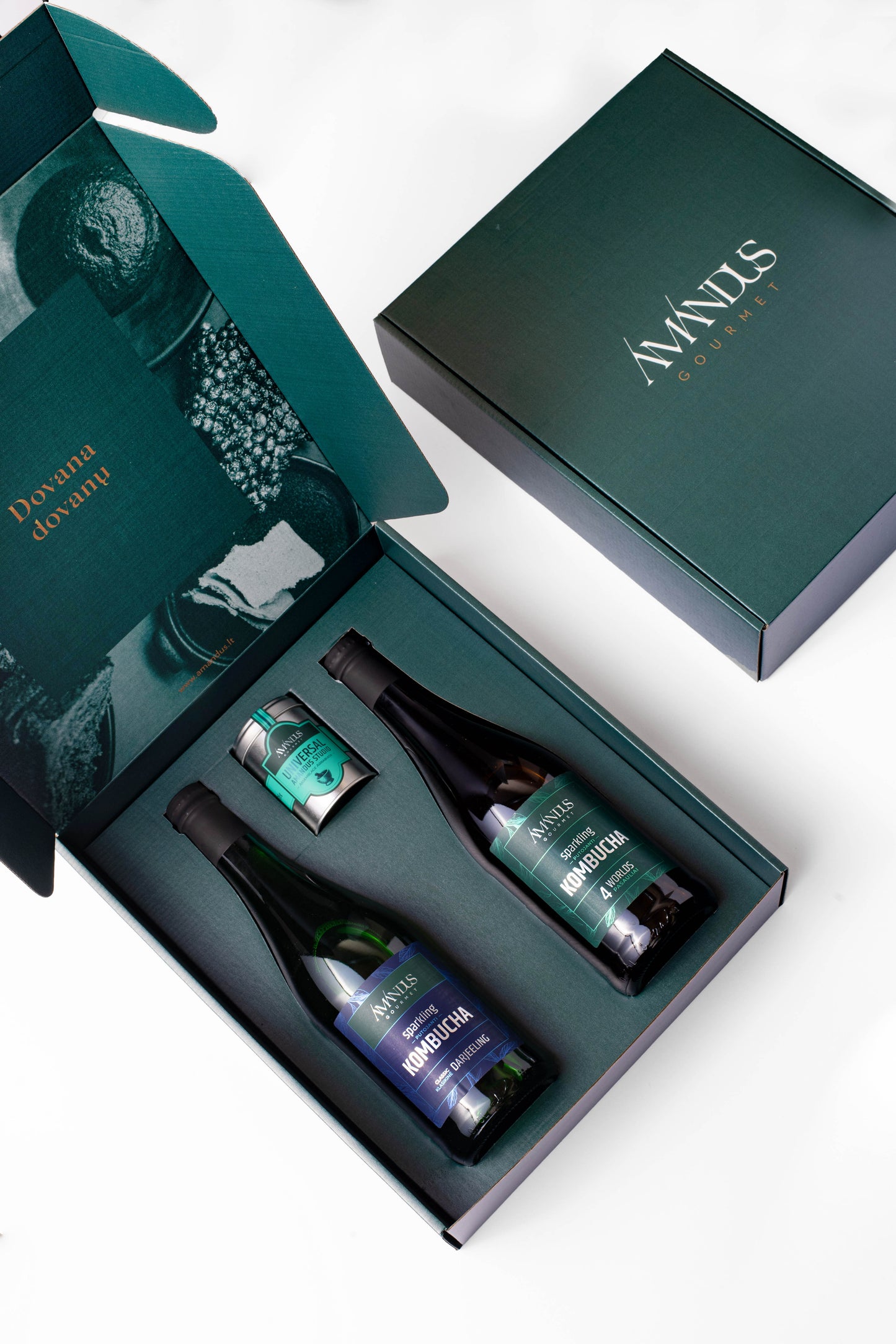 Large gourmet gift set: two kombuchas and spices